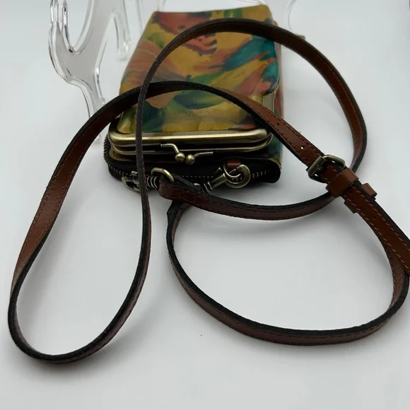 Patricia Nash Watercolor Butterfly Zip Around Wallet Crossbody NWOT - Picture 6 of 13